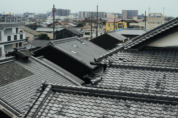 屋根の葺き替え時期とは